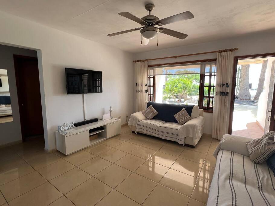 Casa Mo, 2 Bedroom Apartment Close To The Beach Puerto del Carmen  Kültér fotó