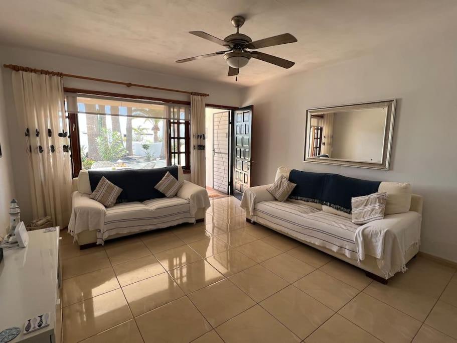 Casa Mo, 2 Bedroom Apartment Close To The Beach Puerto del Carmen  Kültér fotó