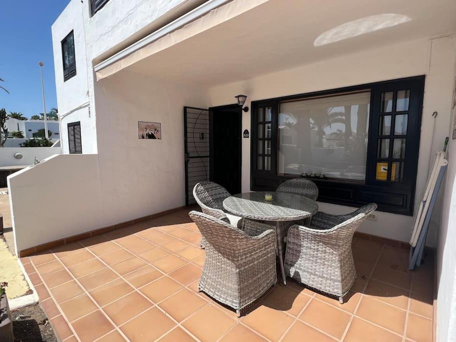 Casa Mo, 2 Bedroom Apartment Close To The Beach Puerto del Carmen  Kültér fotó