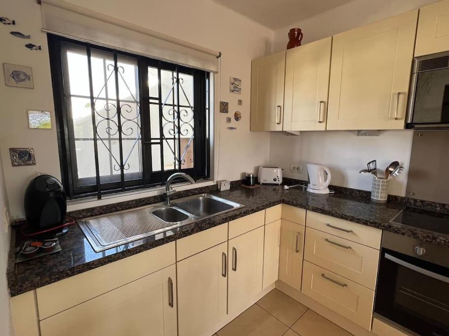 Casa Mo, 2 Bedroom Apartment Close To The Beach Puerto del Carmen  Kültér fotó