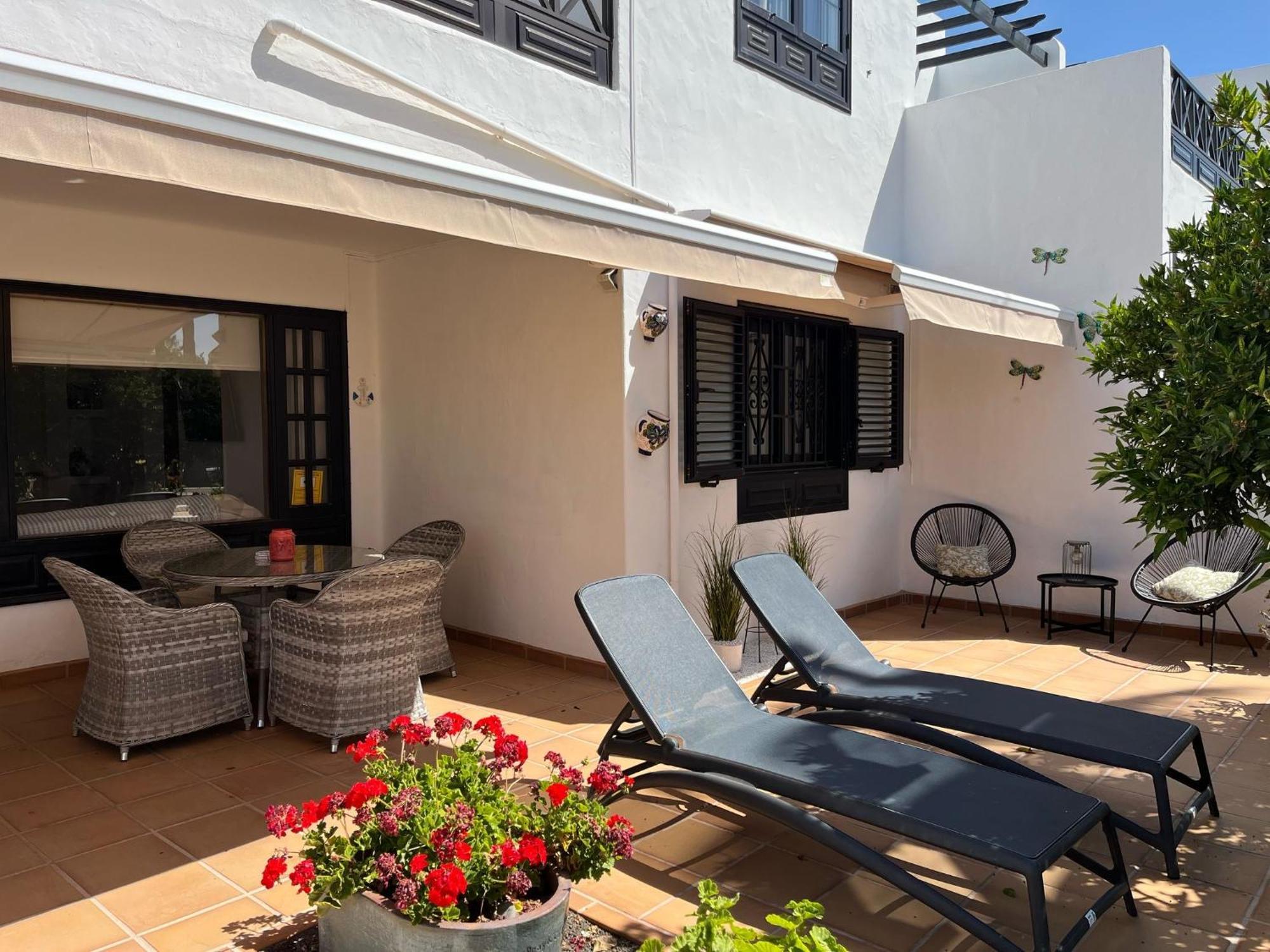 Casa Mo, 2 Bedroom Apartment Close To The Beach Puerto del Carmen  Kültér fotó